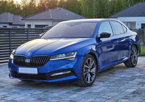 Skoda Superb cena 137700 przebieg: 63230, rok produkcji 2021 z Kielce małe 742